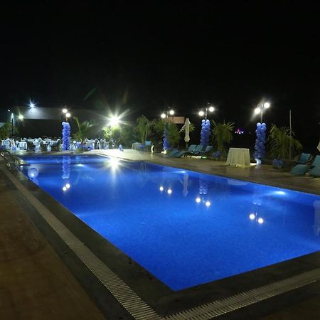 Hotel The Fern Residency Mundra Exterior foto