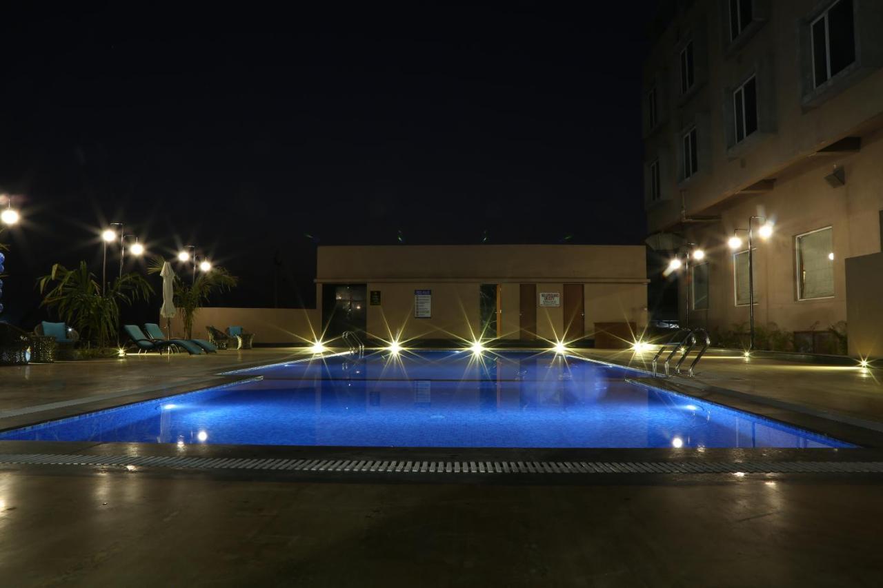 Hotel The Fern Residency Mundra Exterior foto